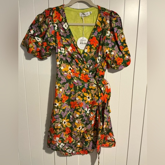NWT Petal & Pup Flourish Puff Sleeve Mini Dress Size Large - Picture 3 of 5